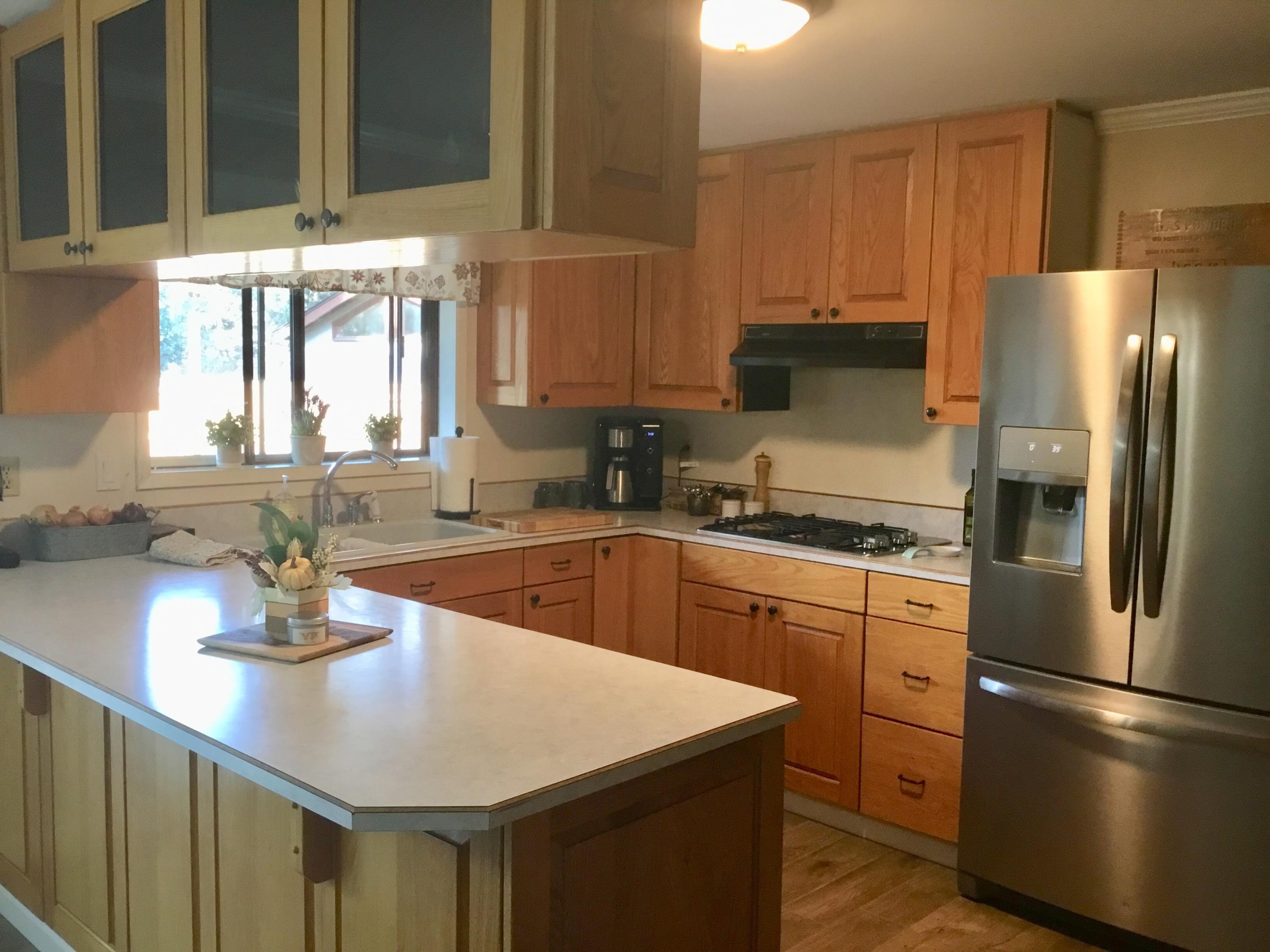 329 Southeast Craven Road Bend, OR 97702 - Photo 11 of 23 Craven Kitchen 2