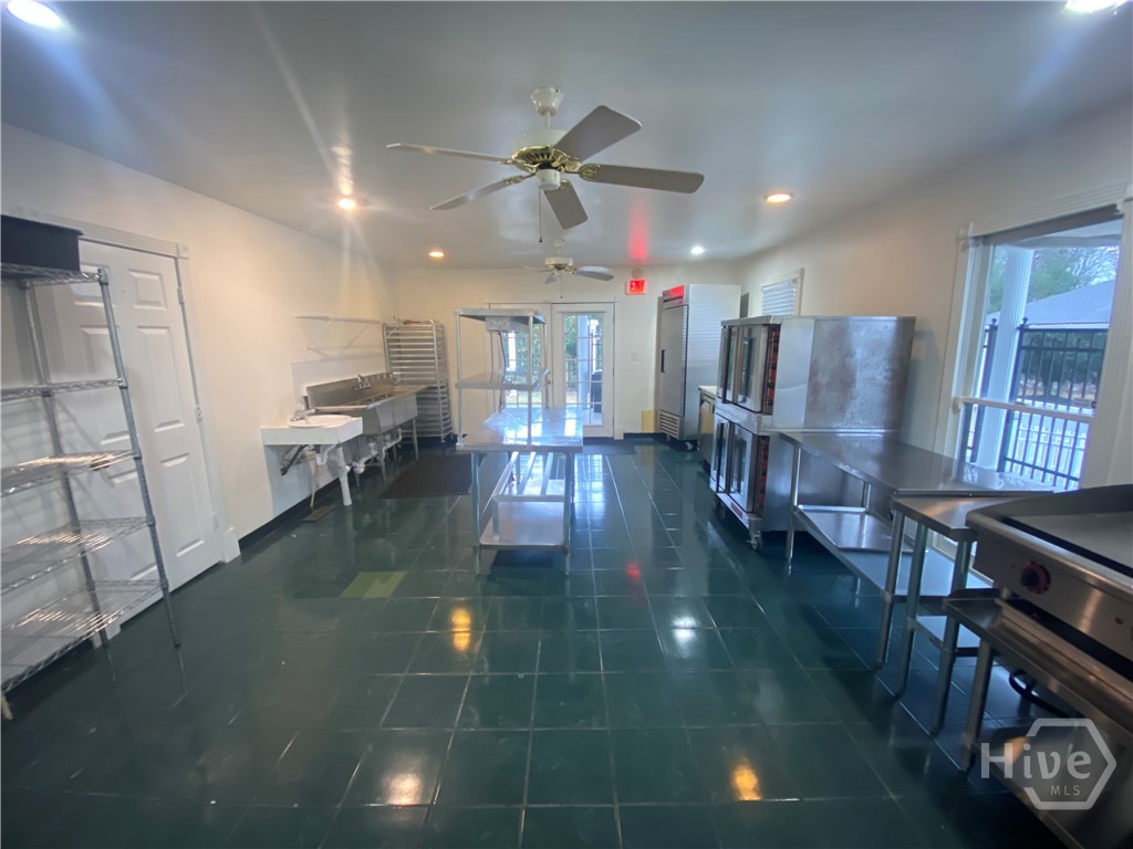 1029 South Elm Street Commerce, GA 30529 - Photo 16 of 35