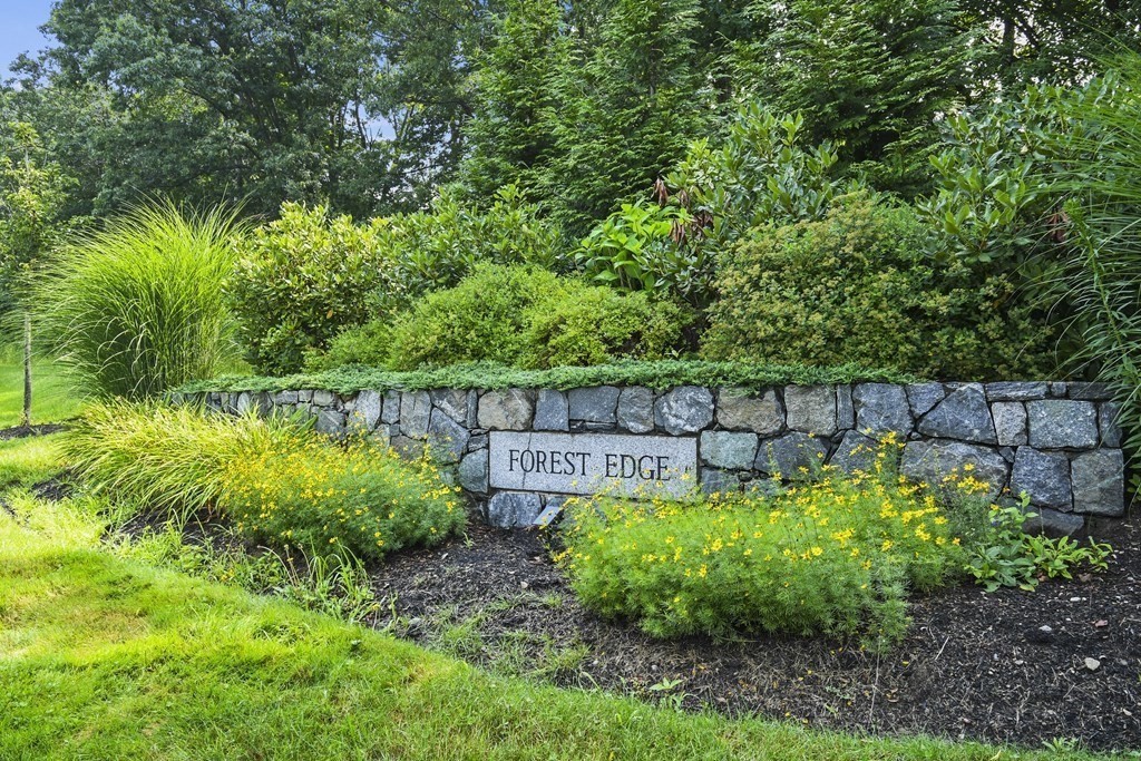 148 Ariel Circle, Unit 148 Sutton, MA 01590 - Photo 2 of 35 a garden view