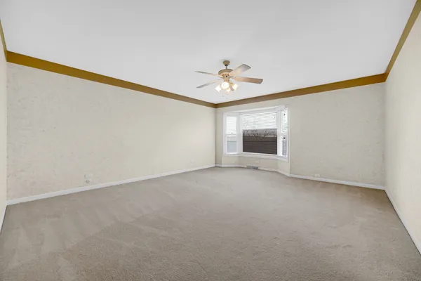$269,000 | 140 Leslie Lane, Bolingbrook, IL 60440