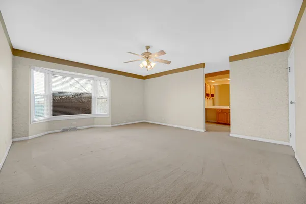 $269,000 | 140 Leslie Lane, Bolingbrook, IL 60440