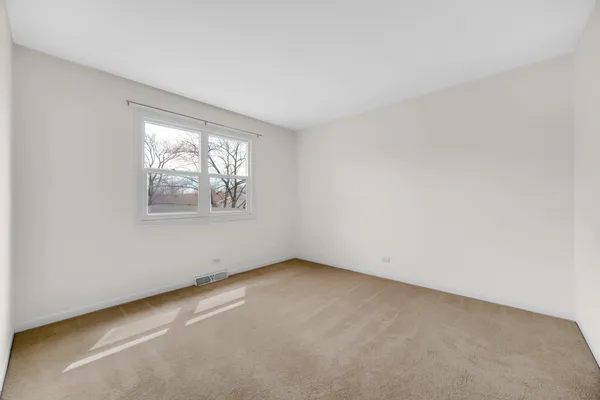 $269,000 | 140 Leslie Lane, Bolingbrook, IL 60440