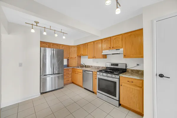 $269,000 | 140 Leslie Lane, Bolingbrook, IL 60440