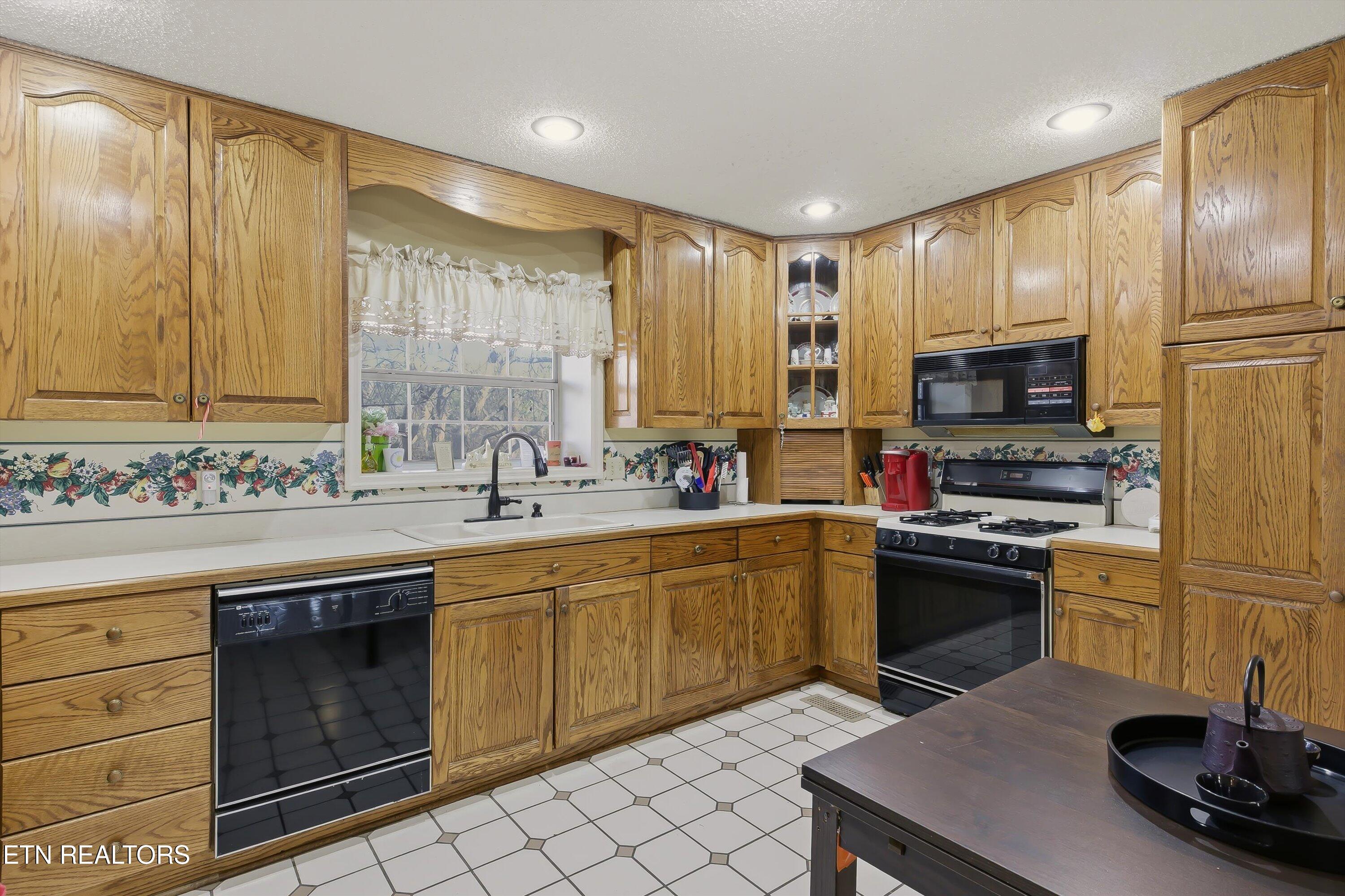 3900 McKamey Road Knoxville, TN 37921 - Photo 12 of 34 13-3900 McKamey Rd-13