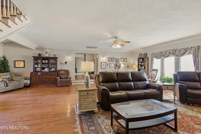 $479,999 | 3900 McKamey Road, Knoxville, TN 37921