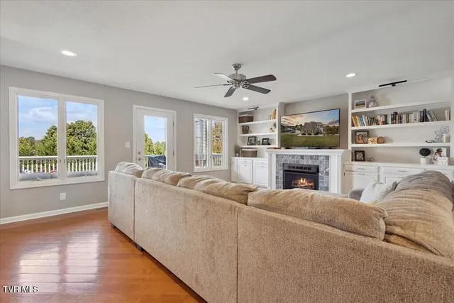 $705,000 | 18430 Whites Point Drive, Abingdon, VA 24211