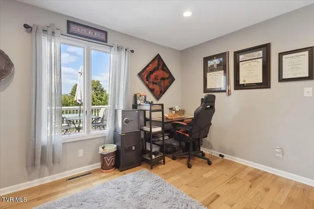 $705,000 | 18430 Whites Point Drive, Abingdon, VA 24211