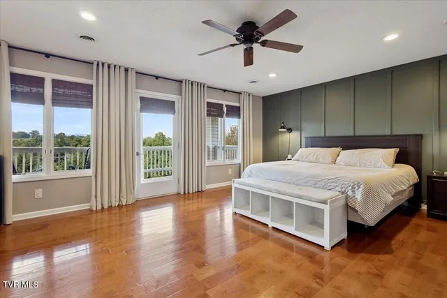 $705,000 | 18430 Whites Point Drive, Abingdon, VA 24211