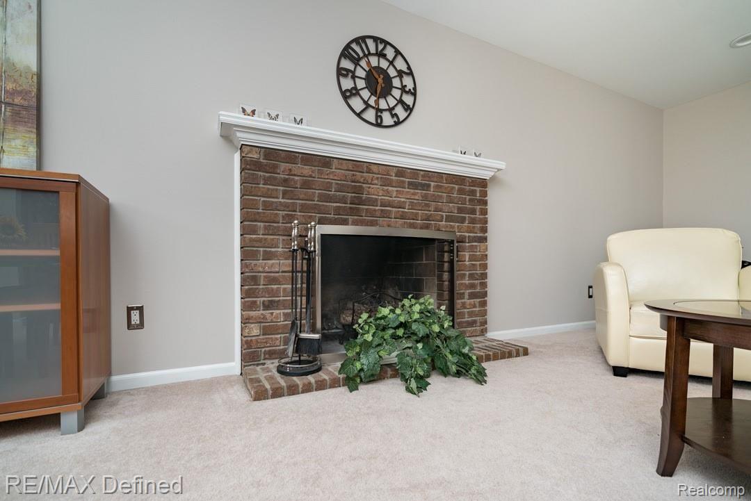 1901 North Fairview Lane Rochester, MI 48306 - Photo 8 of 33 1901-N-Fairview-08.jpg