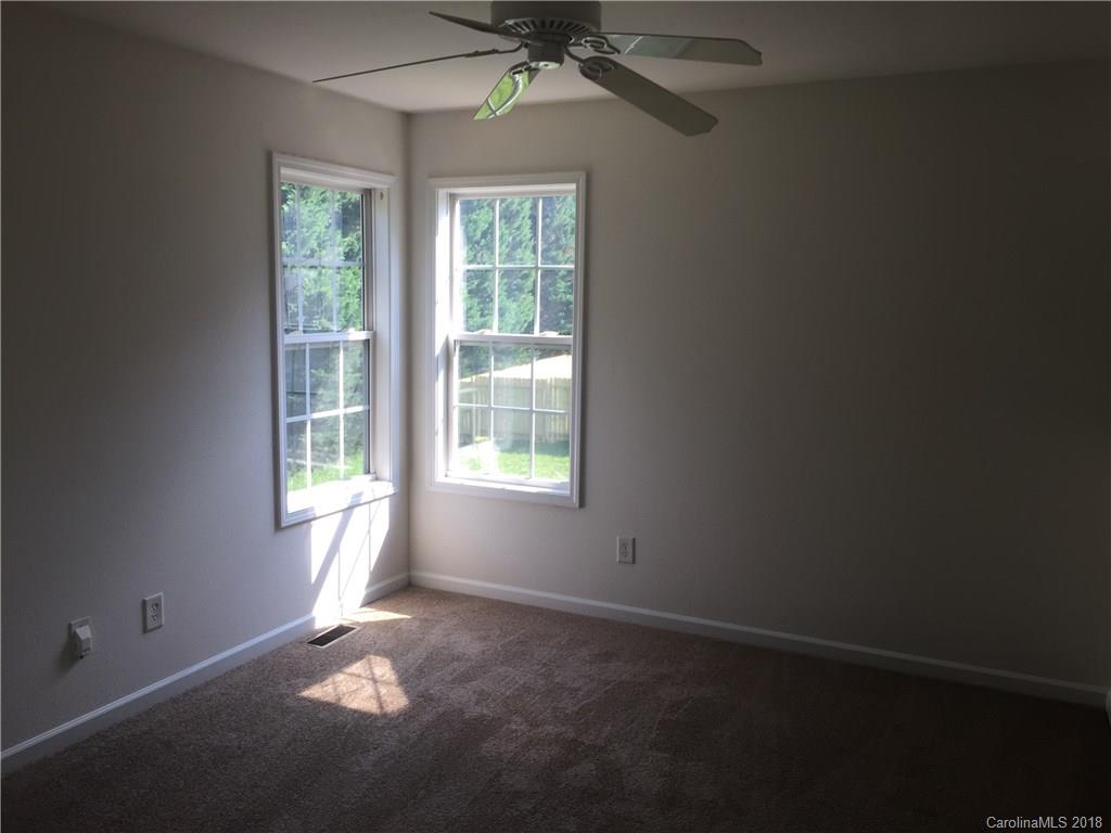 1107 Hipp Road Charlotte, NC 28216 - Photo 8 of 9 Gallery Image 8