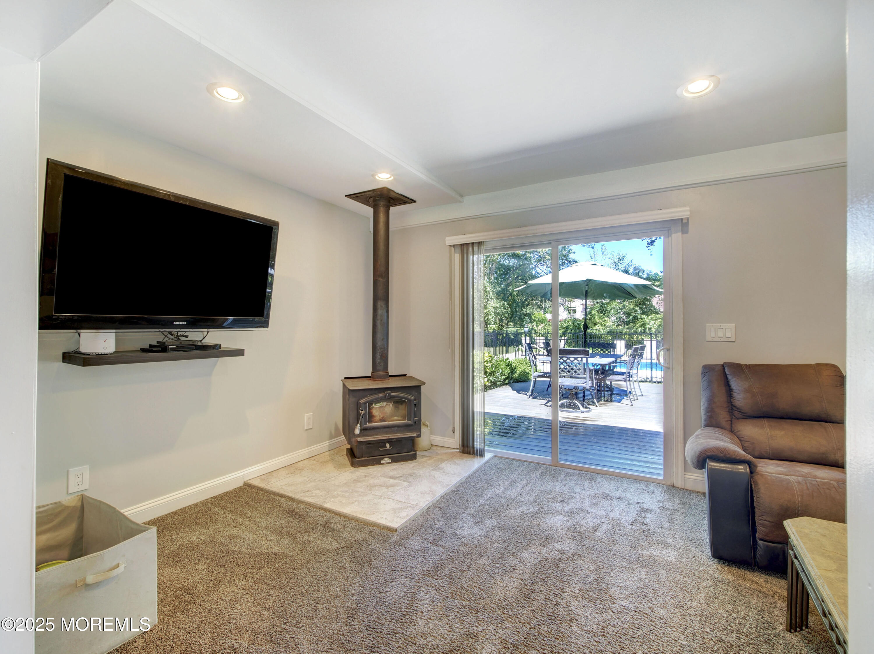 216 Paint Island Spring Road Millstone Township, NJ 08510 - Photo 15 of 25 P8245980_1_2_3_4