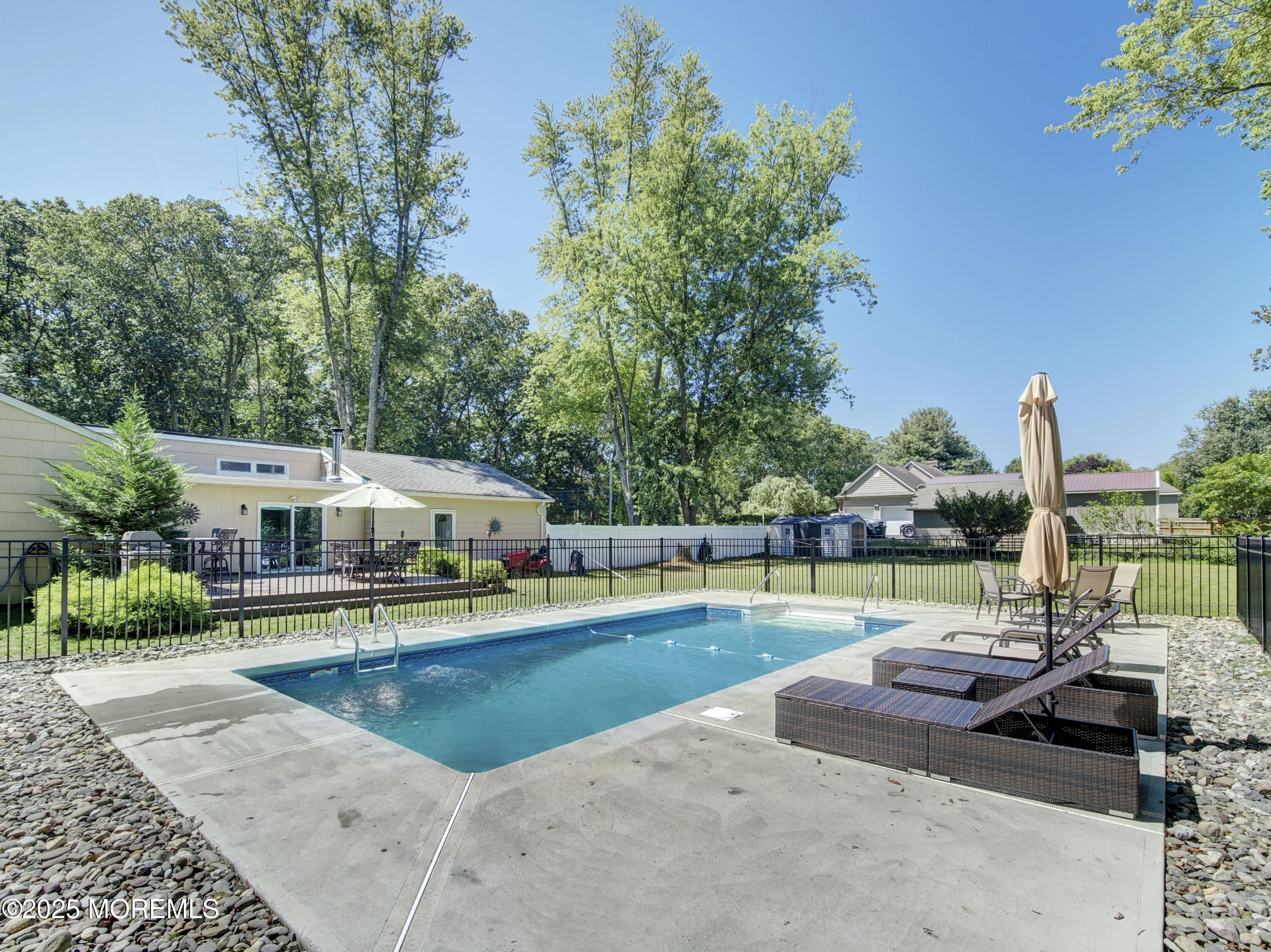 216 Paint Island Spring Road Millstone Township, NJ 08510 - Photo 6 of 25 P8245865_6_7_8_9