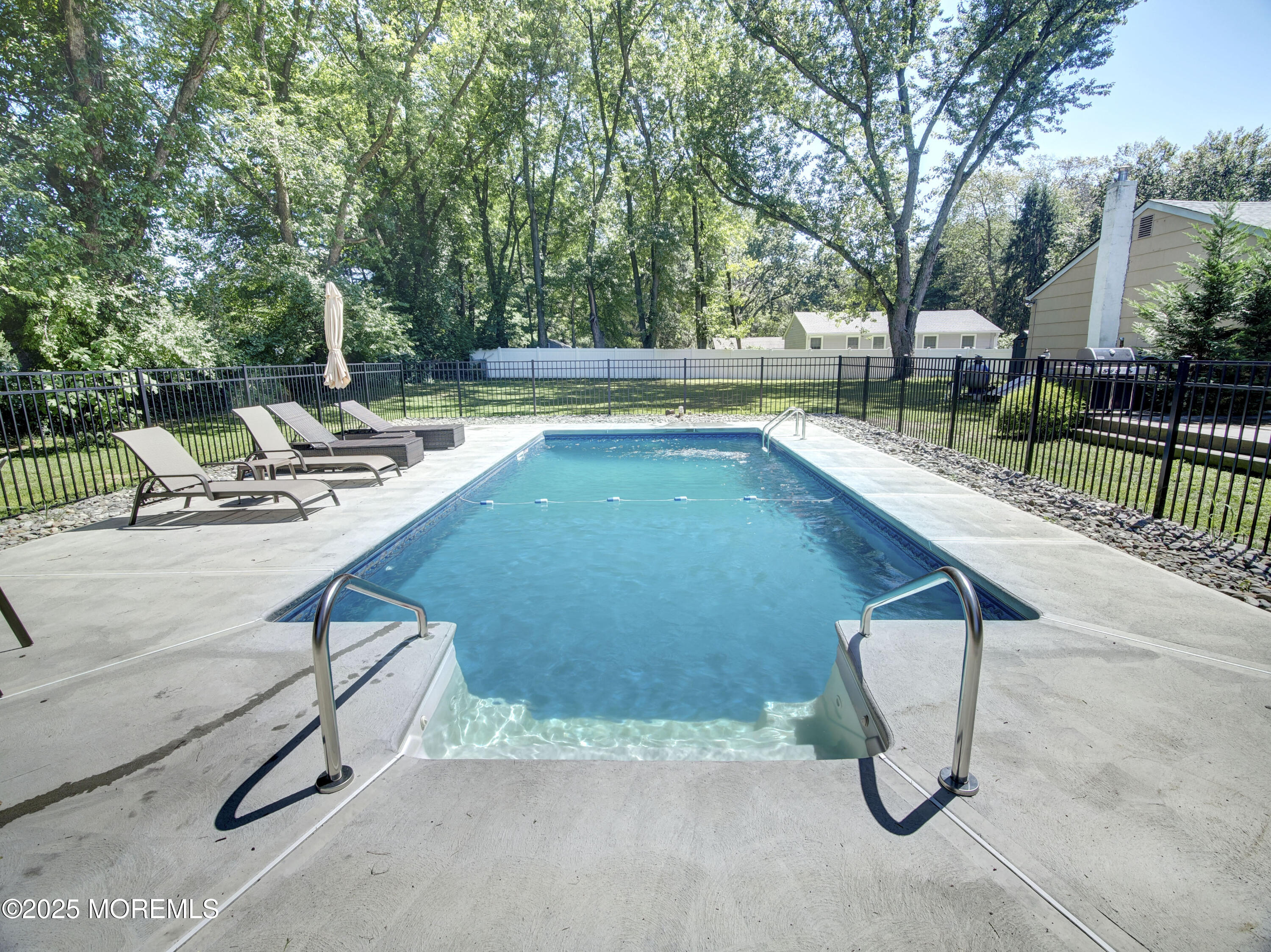 216 Paint Island Spring Road Millstone Township, NJ 08510 - Photo 7 of 25 P8245870_1_2_3_4