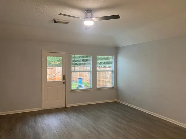 $285,000 | 2435 Colonial Springs Lane, Spring, TX 77386