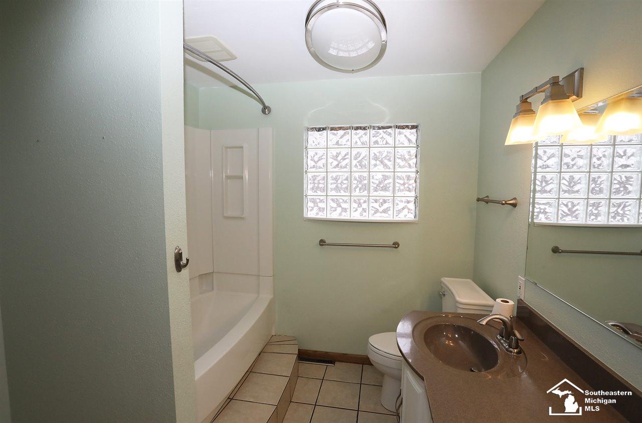 4650 Teal Road Petersburg, MI 49270 - Photo 24 of 41 31369275-23.JPG