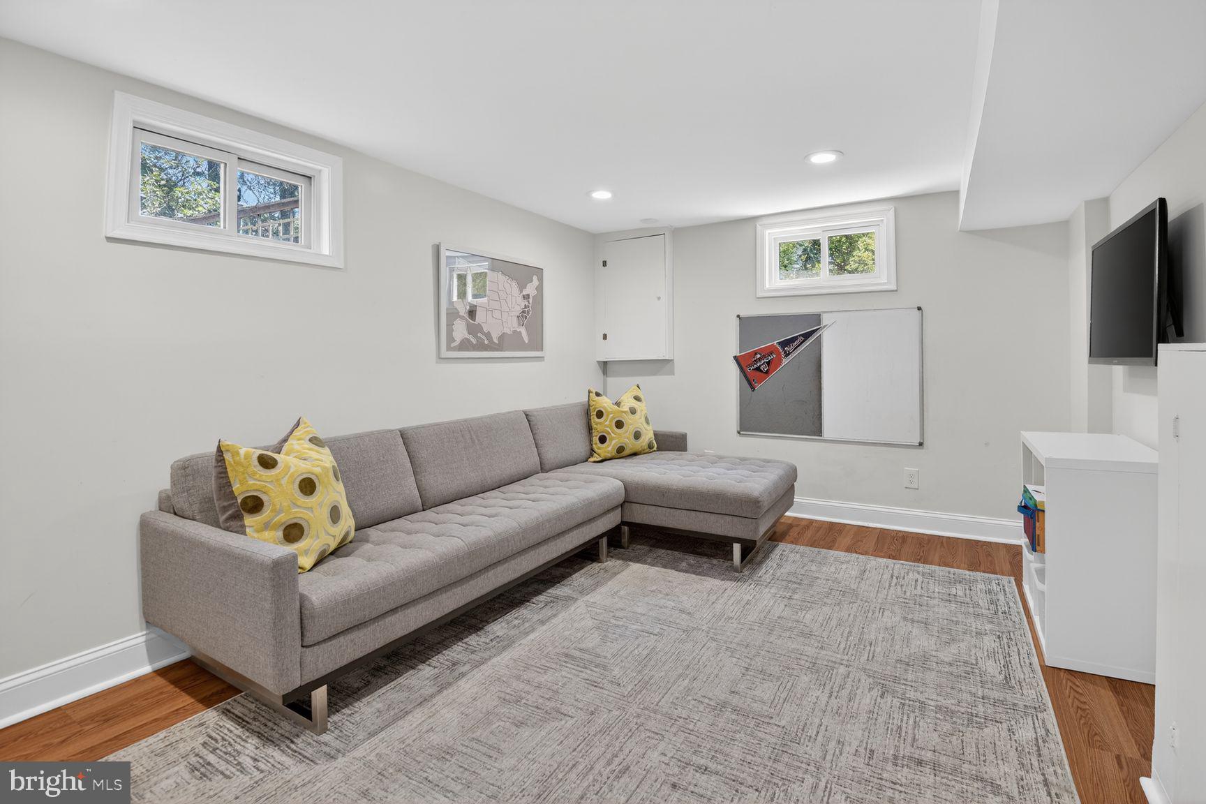 5909 Madawaska Road Bethesda, MD 20816 - Photo 46 of 49