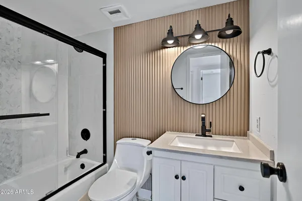 $1,800 | 8017 East Glenrosa Avenue, Scottsdale, AZ 85251