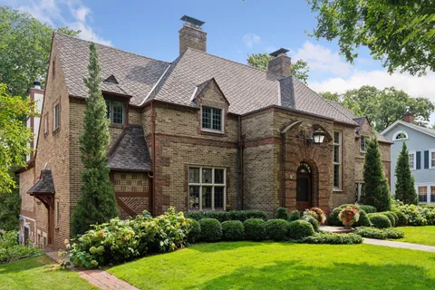 $1,725,000 | 4831 Sheridan Avenue South, Minneapolis, MN 55410