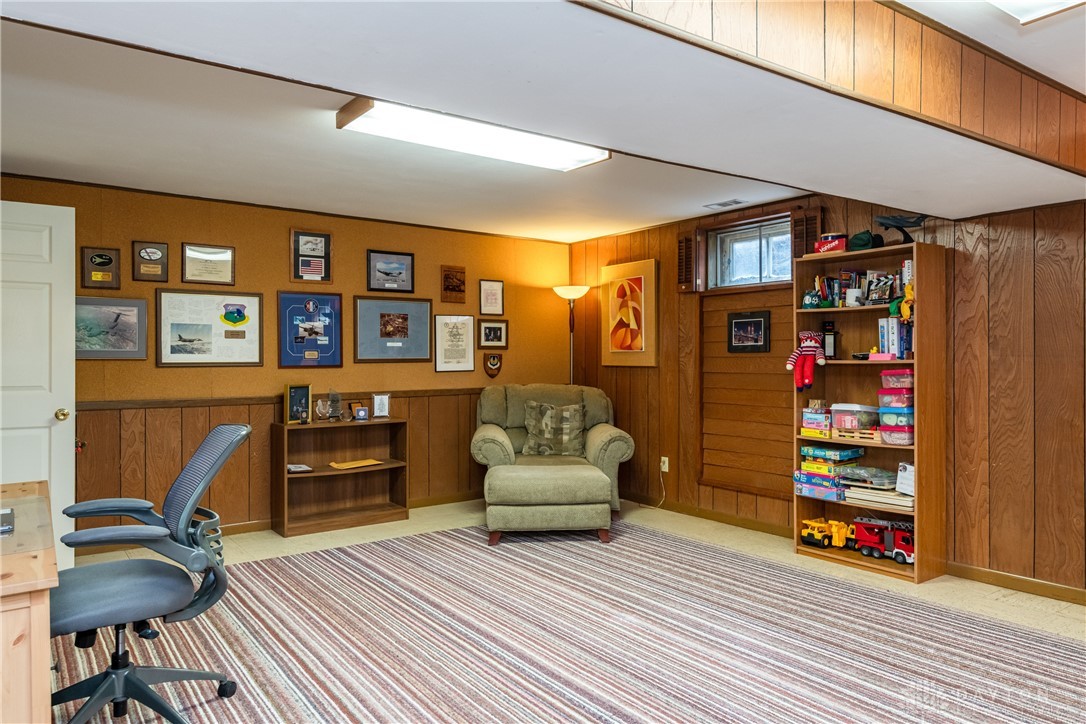 2033 Fox Run Road Dayton, OH 45459 - Photo 15 of 38 Gallery Image 15