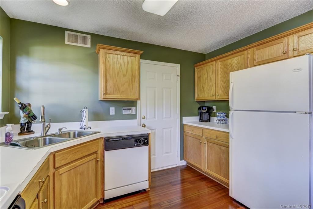 15267 Tracy Beth Road Huntersville, NC 28078 - Photo 9 of 22 Gallery Image 9