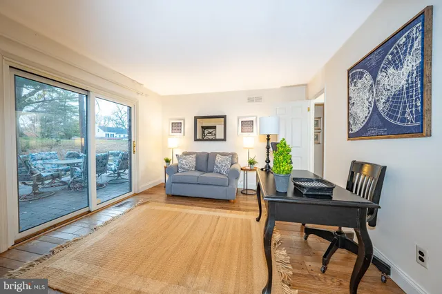 $525,000 | 301 Hanover Court, Chesterbrook, PA 19087