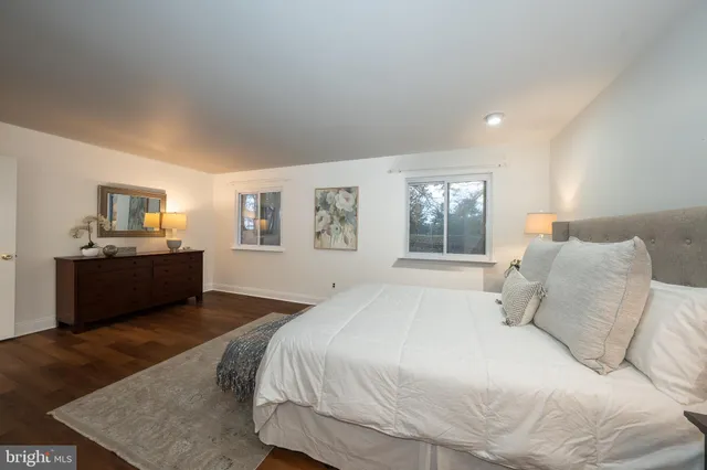 $525,000 | 301 Hanover Court, Chesterbrook, PA 19087