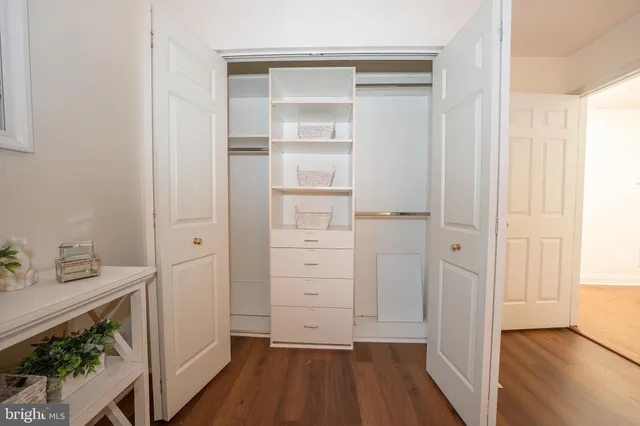 $525,000 | 301 Hanover Court, Chesterbrook, PA 19087