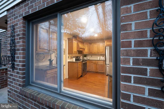 $525,000 | 301 Hanover Court, Chesterbrook, PA 19087