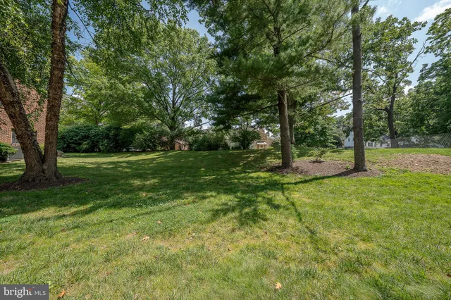 $525,000 | 301 Hanover Court, Chesterbrook, PA 19087