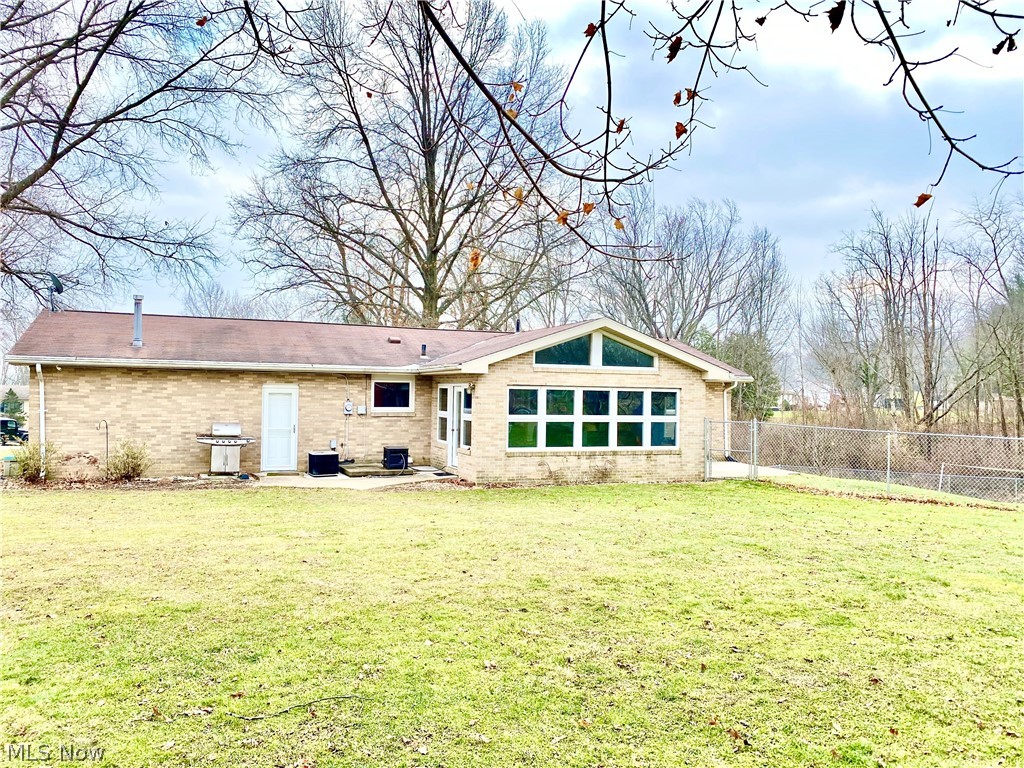 4556 Roop Avenue Barberton, OH 44203 - Photo 17 of 22 Gallery Image 17