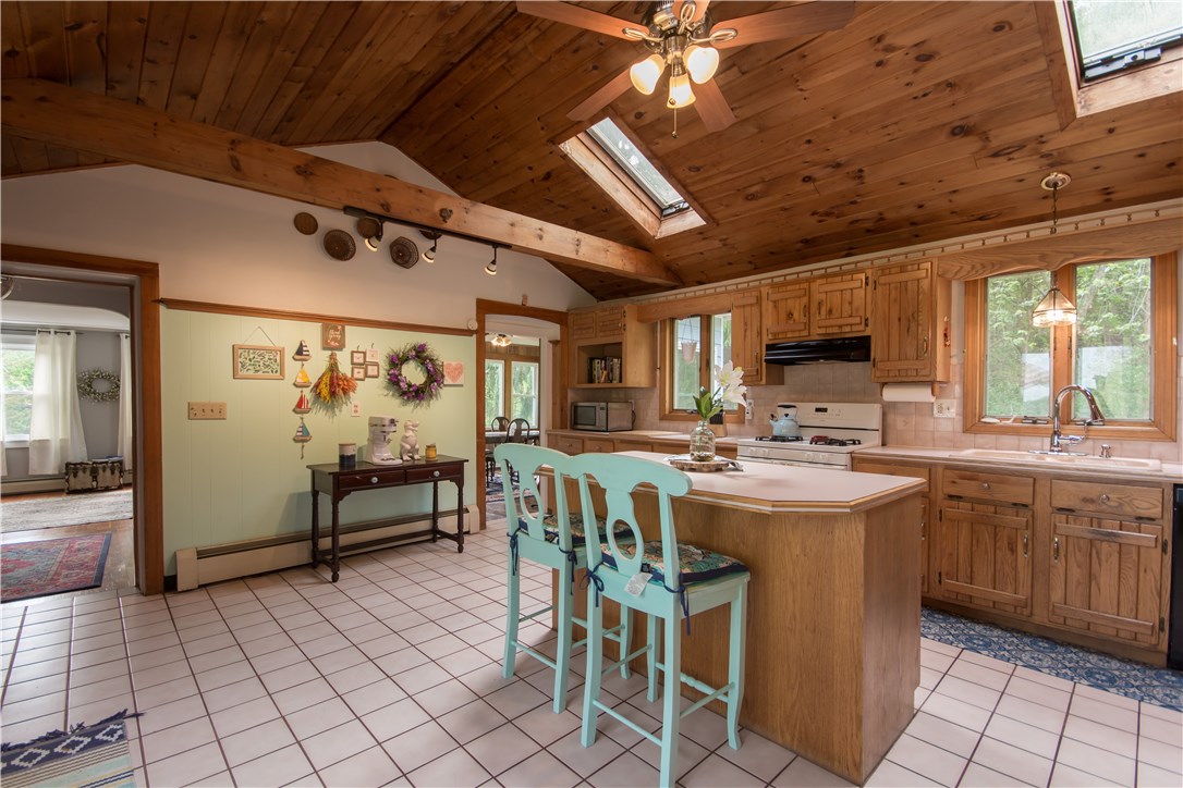 129 Old Flat River Road Coventry, RI 02816 - Photo 11 of 38