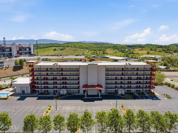 $224,900 | 210 Raceday Center Drive, Unit 1107, Bristol, TN 37620