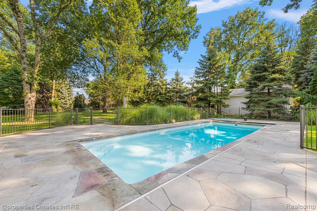 9730 Allen Road Allen Park, MI 48101 - Photo 69 of 98 Gallery Image 69
