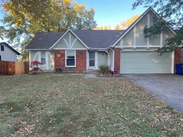$350,000 | 1408 East Oxford Place, Olathe, KS 66062