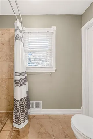 $340,000 | 1408 East Oxford Place, Olathe, KS 66062