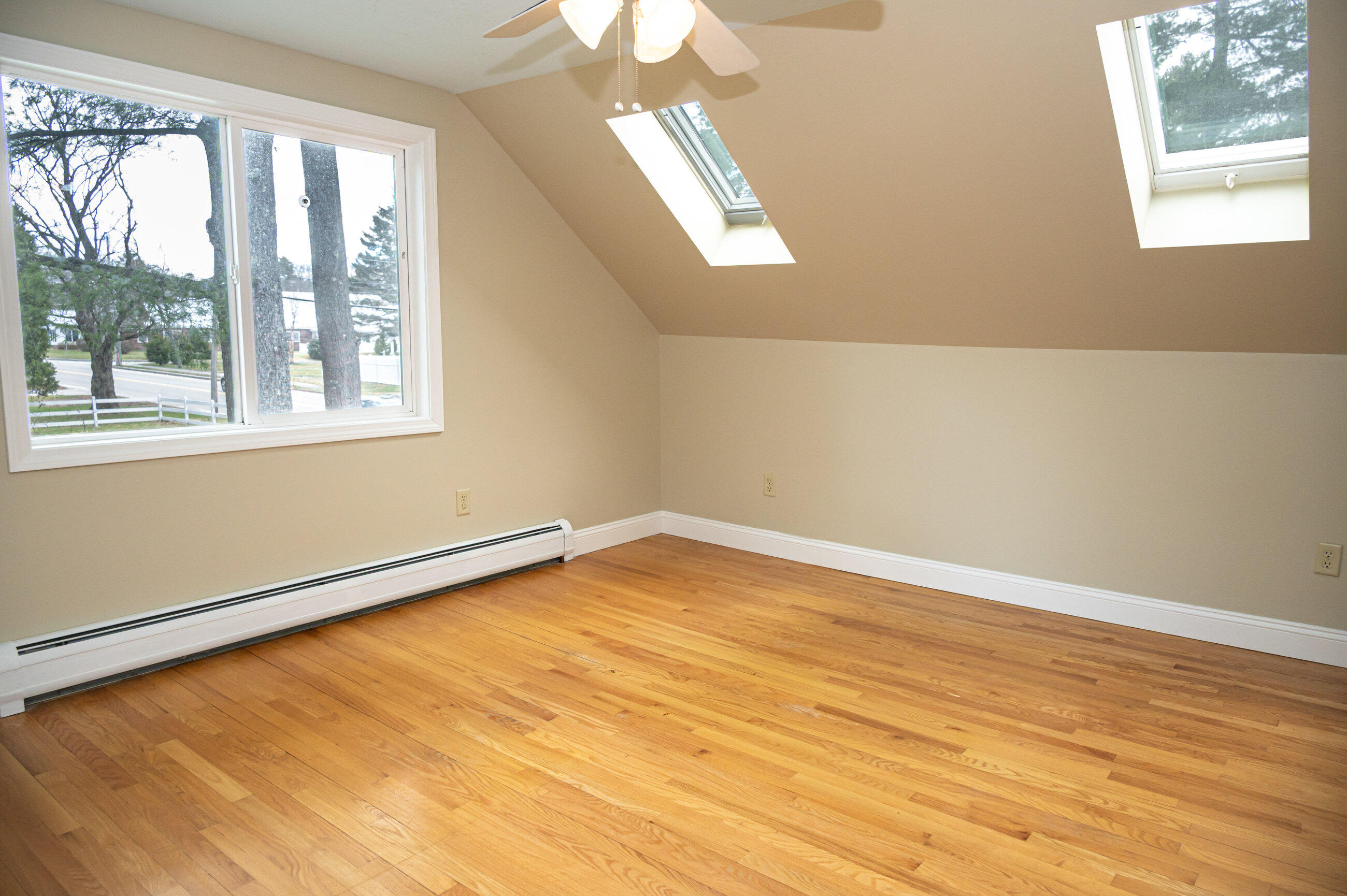 517 Summit Street Portland, ME 04103 - Photo 47 of 61 Upstairs-3815