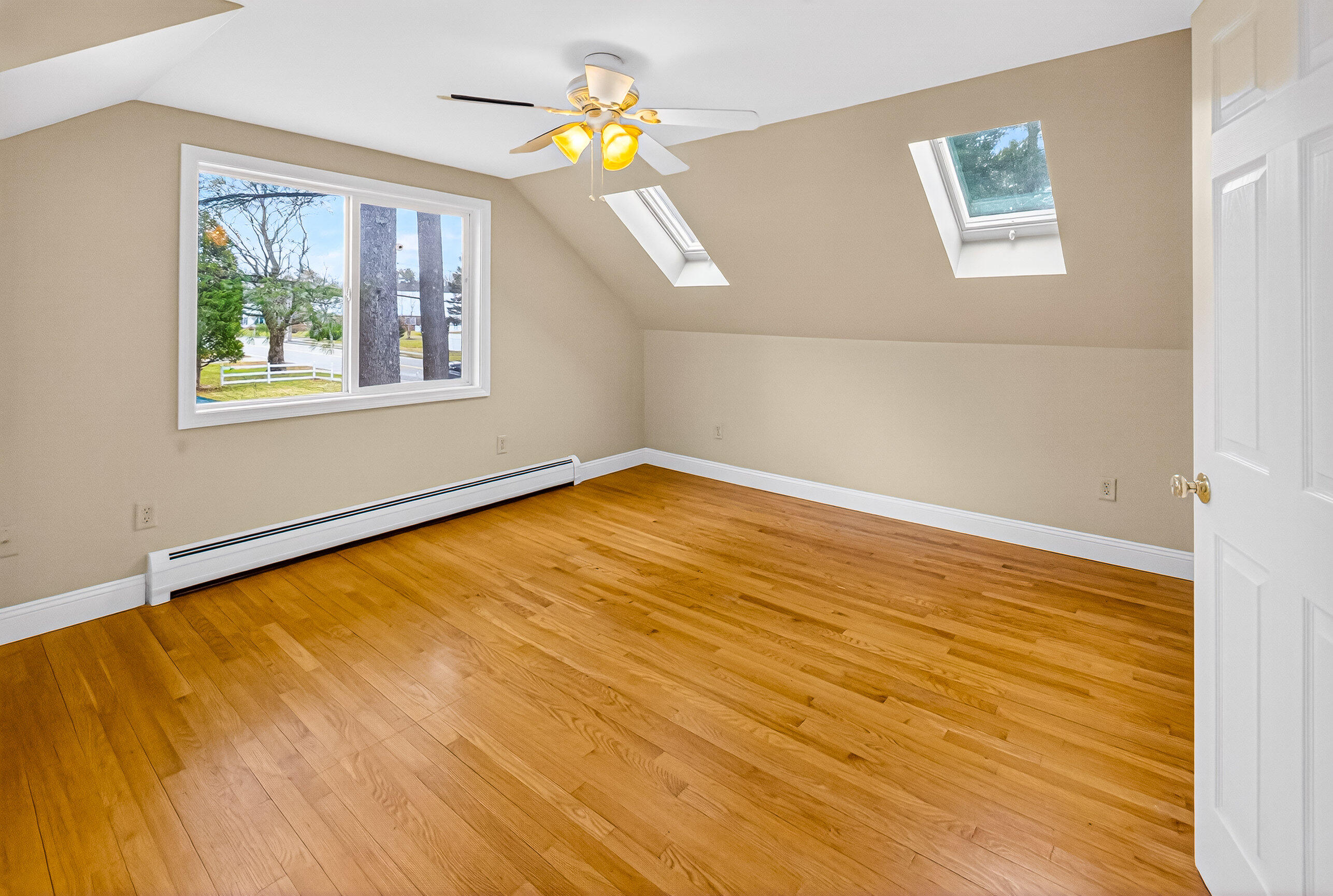 517 Summit Street Portland, ME 04103 - Photo 52 of 61 Upstairs-7734