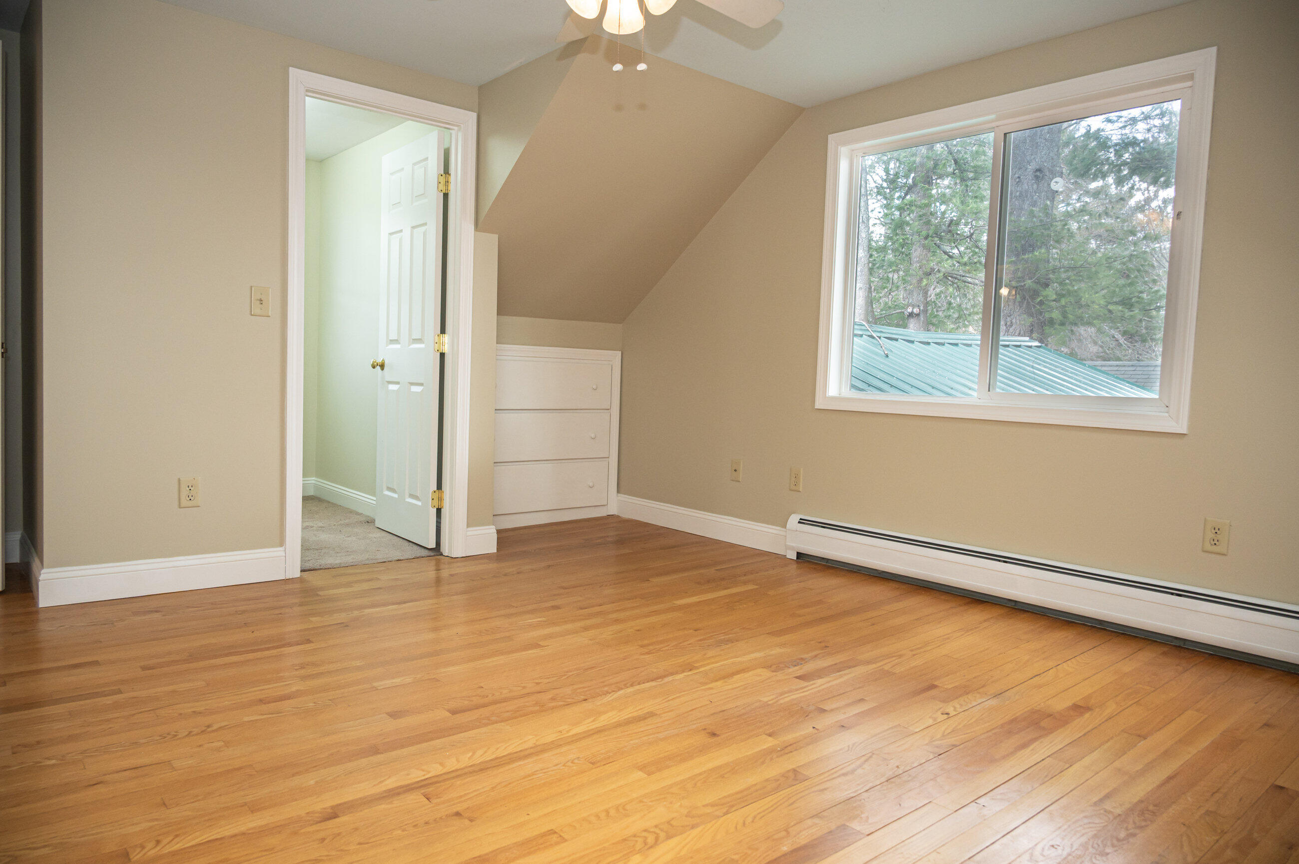 517 Summit Street Portland, ME 04103 - Photo 53 of 61 Upstairs-3817