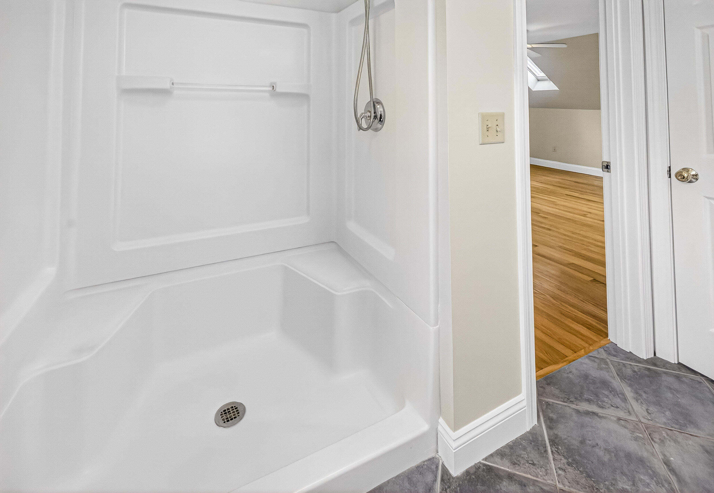 517 Summit Street Portland, ME 04103 - Photo 56 of 61 Upstairs-7745