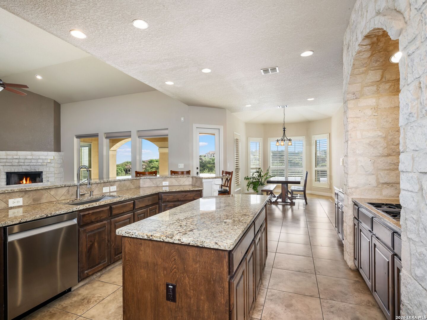 14325 Contour Place Helotes, TX 78023 - Photo 17 of 64