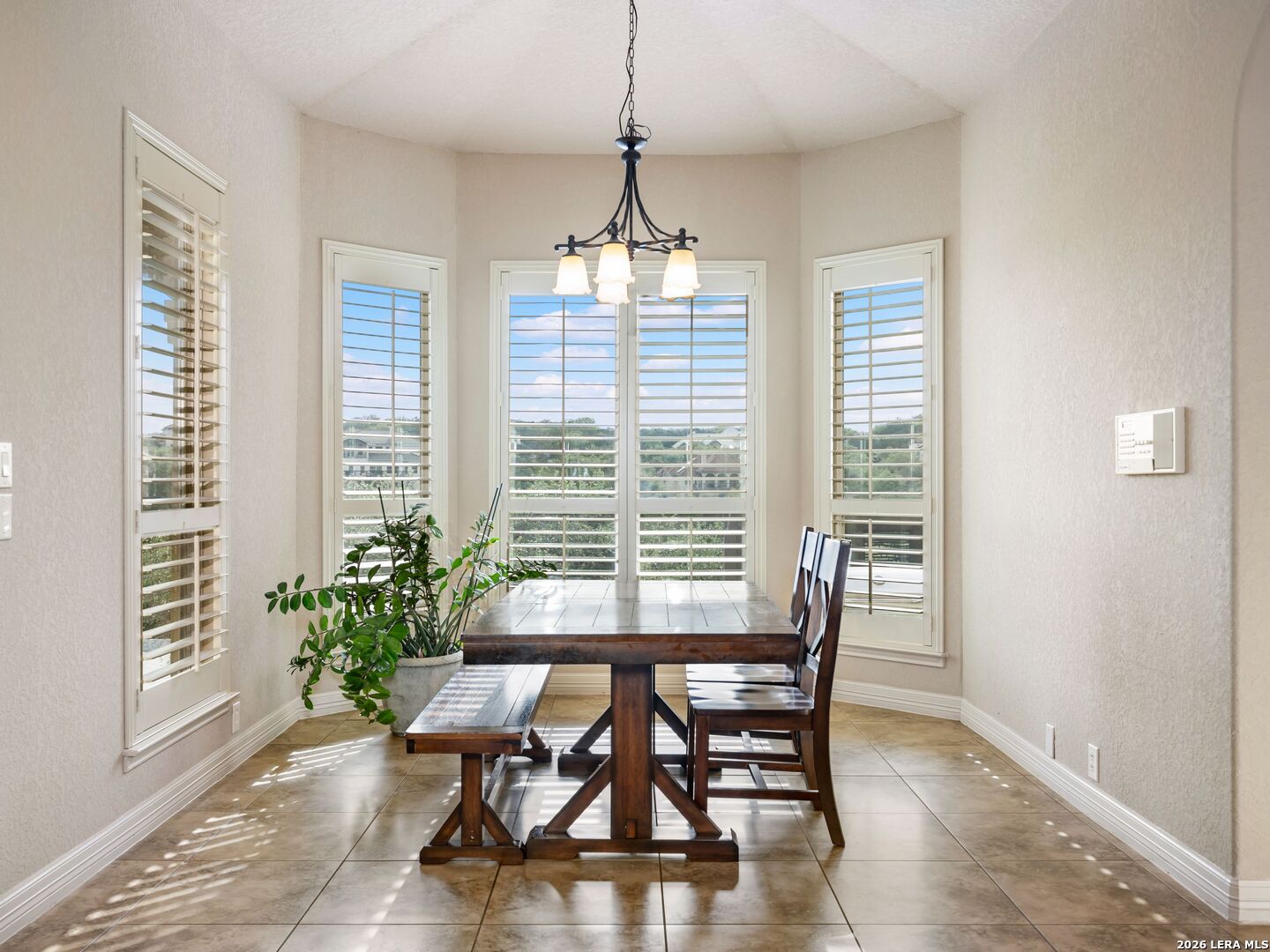 14325 Contour Place Helotes, TX 78023 - Photo 19 of 64