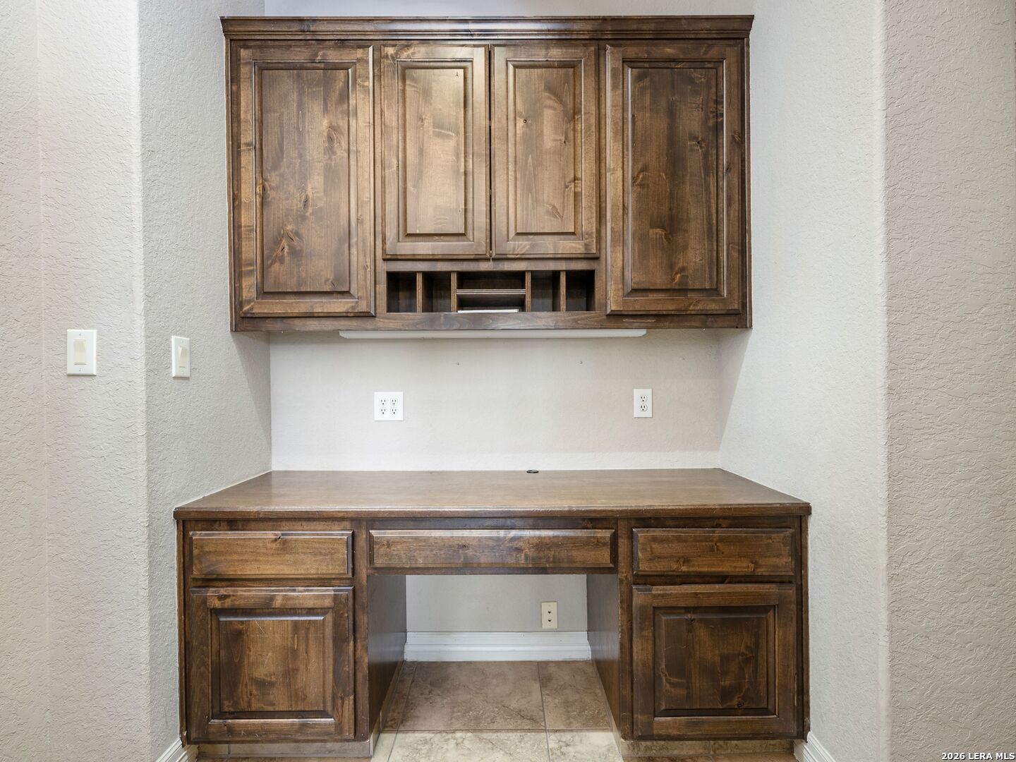 14325 Contour Place Helotes, TX 78023 - Photo 21 of 64