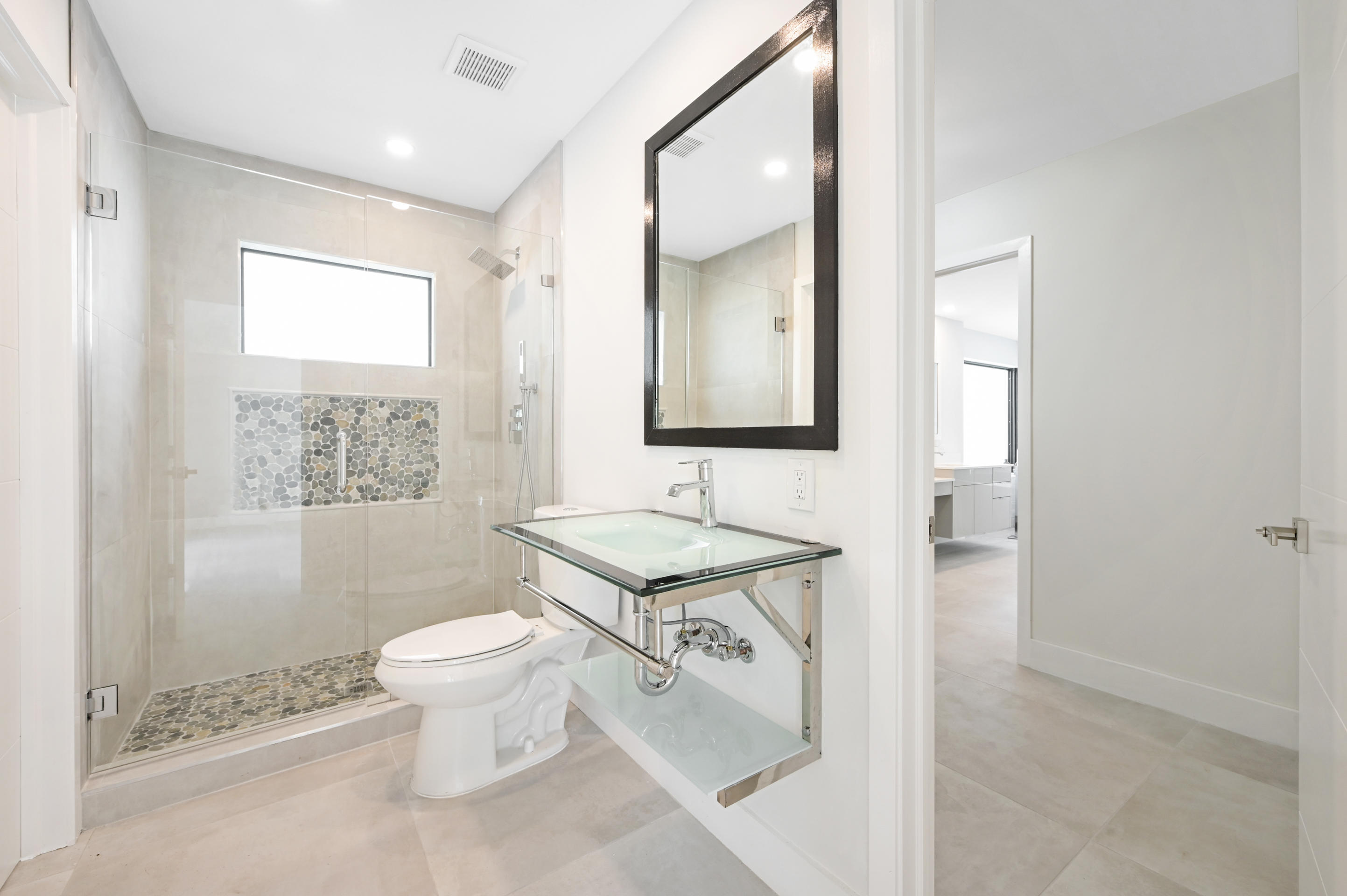 4912 Bocaire Boulevard Boca Raton, FL 33487 - Photo 19 of 36 Bathroom 6