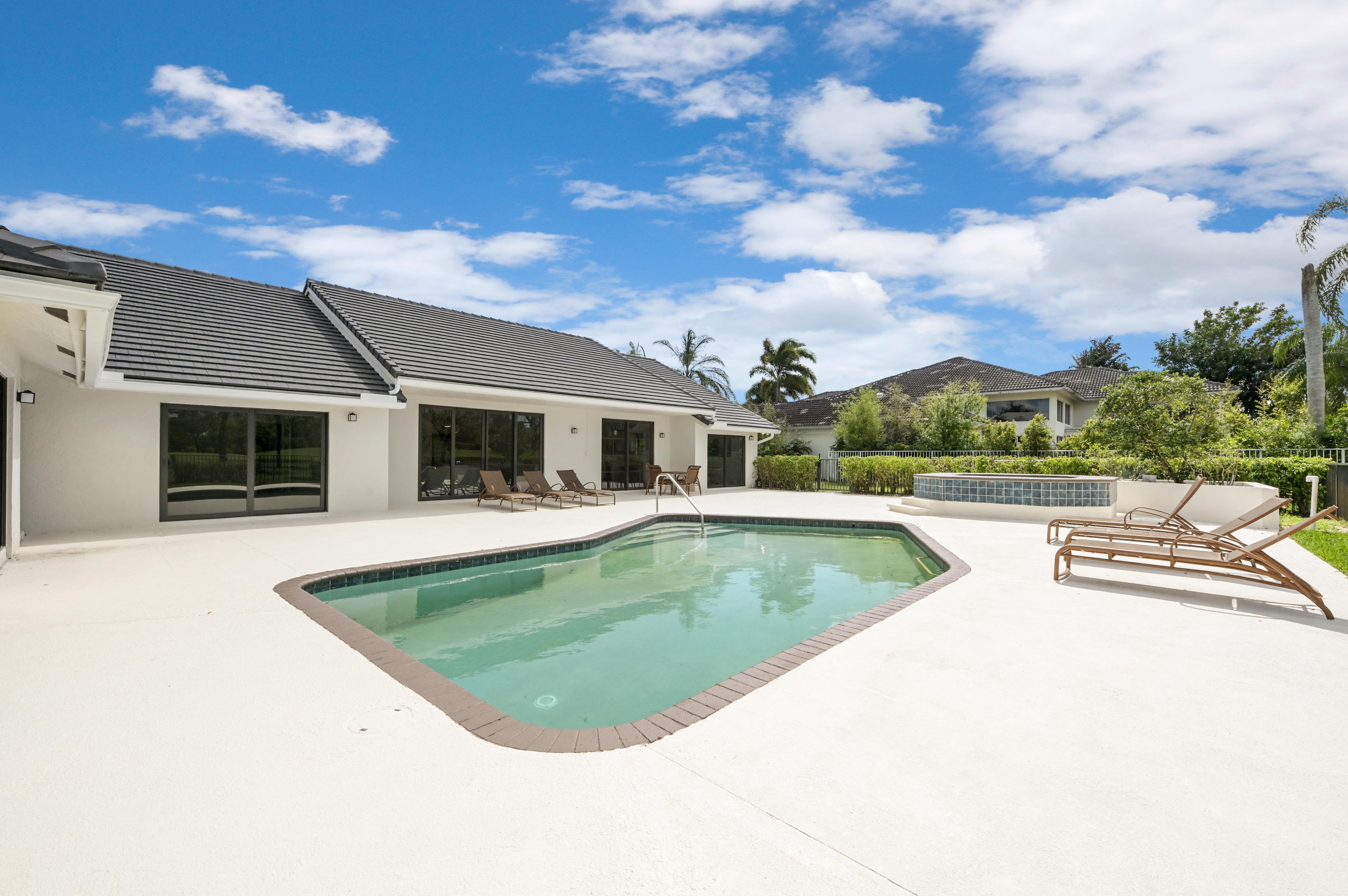 4912 Bocaire Boulevard Boca Raton, FL 33487 - Photo 30 of 36 Rear 5