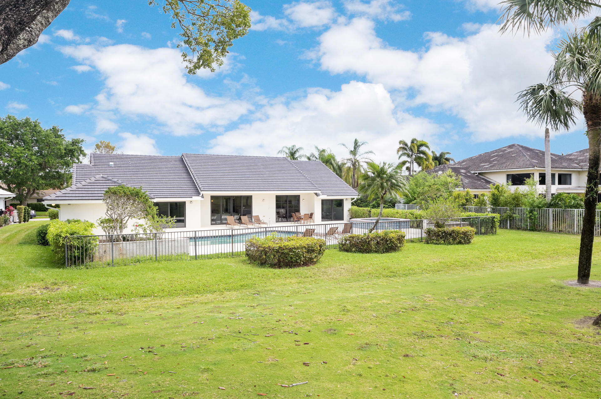 4912 Bocaire Boulevard Boca Raton, FL 33487 - Photo 35 of 36 ADP_7476