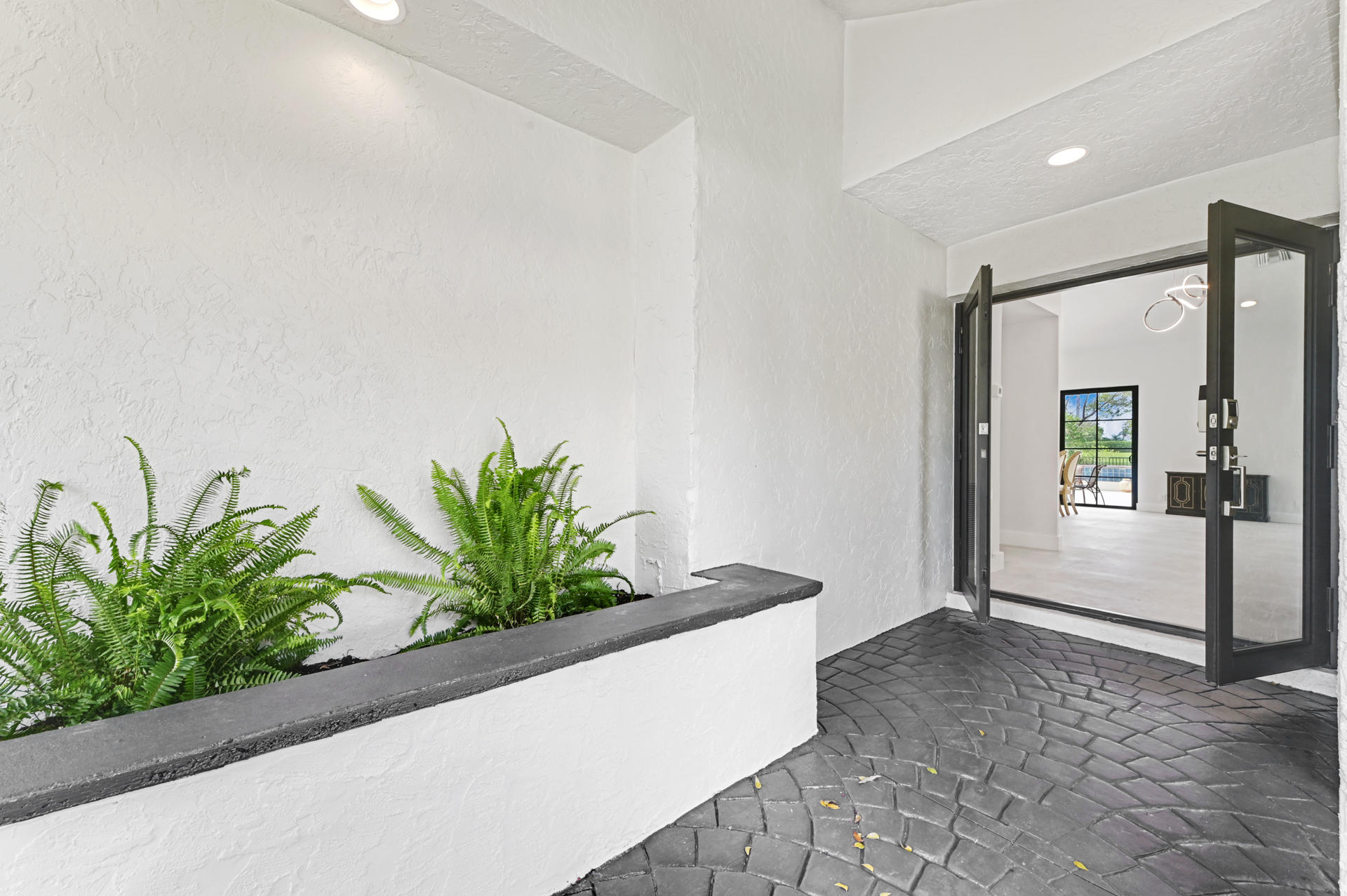 4912 Bocaire Boulevard Boca Raton, FL 33487 - Photo 5 of 36 adp_7459-adp_7461