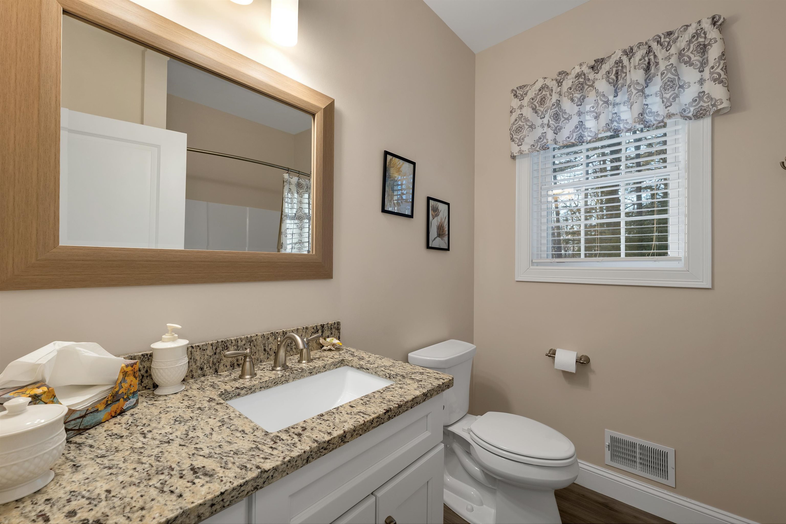 4 Mulberry Wolfeboro, NH 03894 - Photo 21 of 37