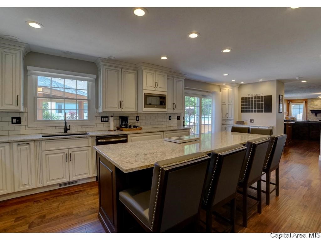 2335 Chesapeake Landing Springfield, IL 62712 - Photo 17 of 36
