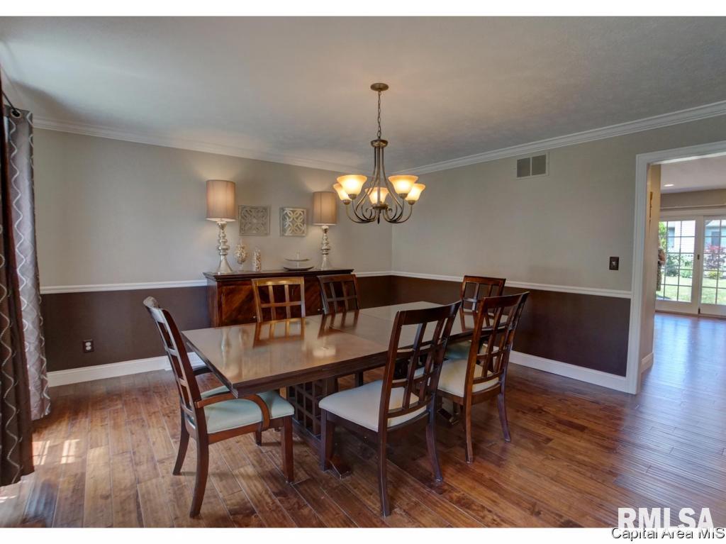 2335 Chesapeake Landing Springfield, IL 62712 - Photo 6 of 36