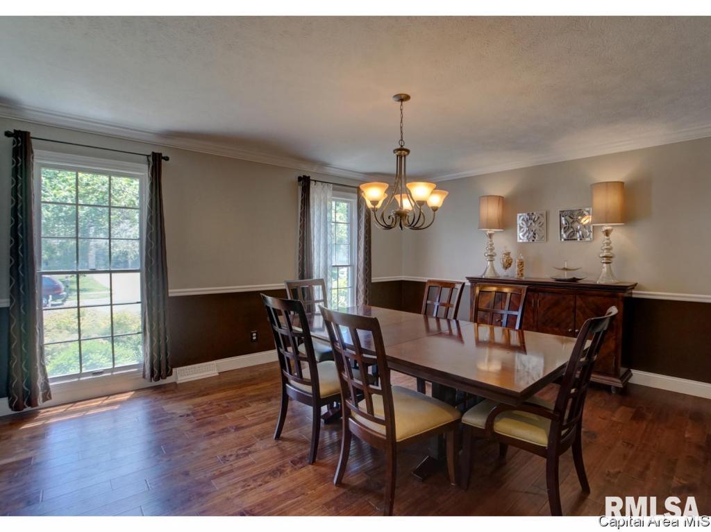 2335 Chesapeake Landing Springfield, IL 62712 - Photo 9 of 36